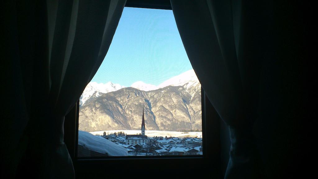 Ferienwohnung Salzmann Innsbruck Kamer foto